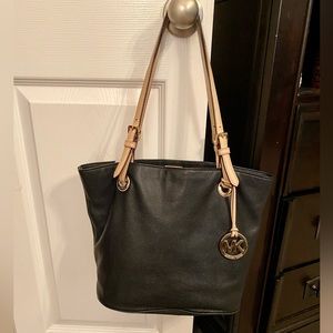 Micheal Kors black leather tote